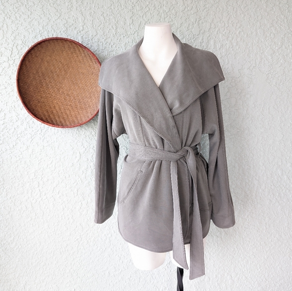 Lululemon Softstreme Belted Wrap green size s/xs - Picture 2 of 10